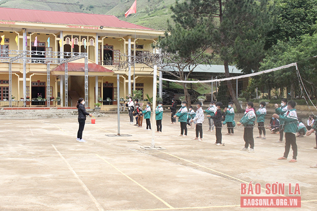 Huy động nguồn lực thực hiện tiêu chí về giáo dục trong xây dựng NTM