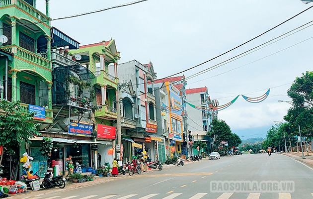 Sốp Cộp xây dựng nông thôn mới nâng cao gắn với đô thị loại V