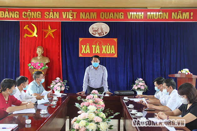 Kiểm tra tiến độ thực hiện các tiêu chí nông thôn mới tại xã Tà Xùa