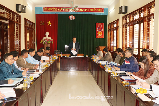  Thẩm định hồ sơ đề nghị xét công nhận xã Chiềng Ơn, Chiềng Khoi đạt chuẩn nông thôn mới